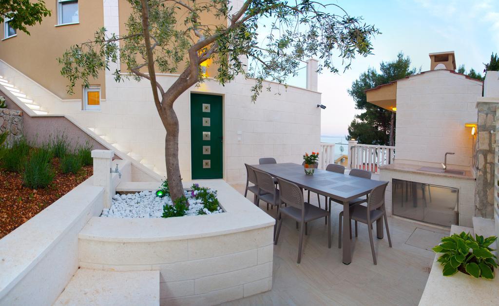 Apartments Villa Anamaria Trogir Exterior foto