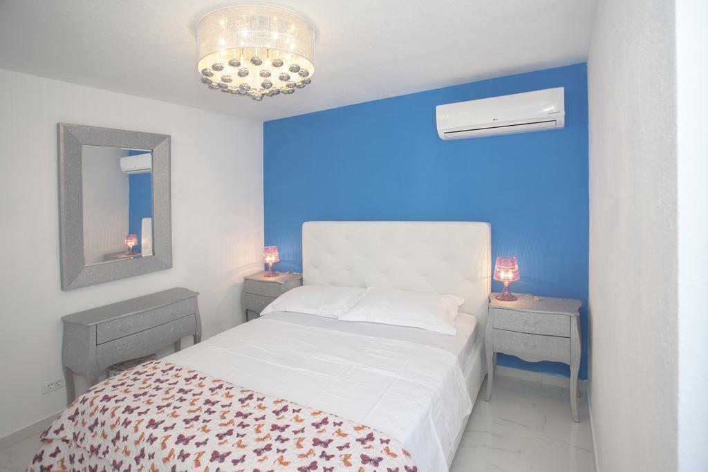 Apartments Villa Anamaria Trogir Exterior foto