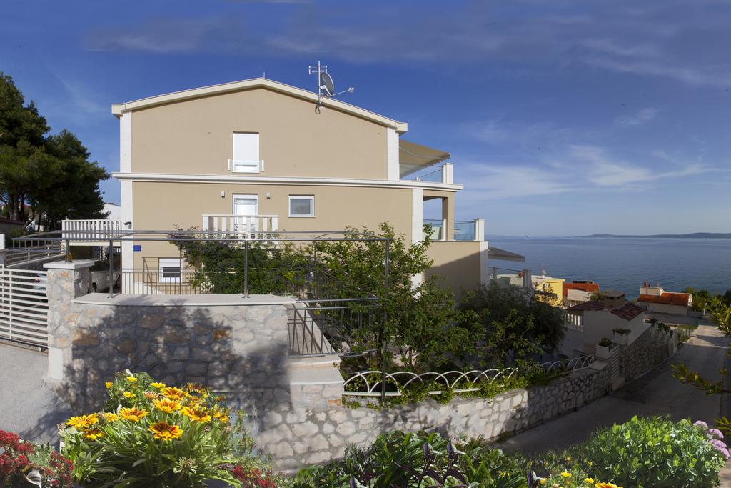 Apartments Villa Anamaria Trogir Exterior foto